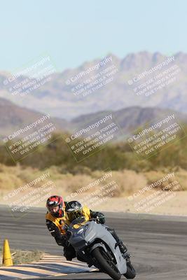 media/Nov-16-2025-Race Pace (Sun) [[8c5fa54630]]/Non Verified Riders (1st 20 Minutes)/2-Turn 10 (1010am)/